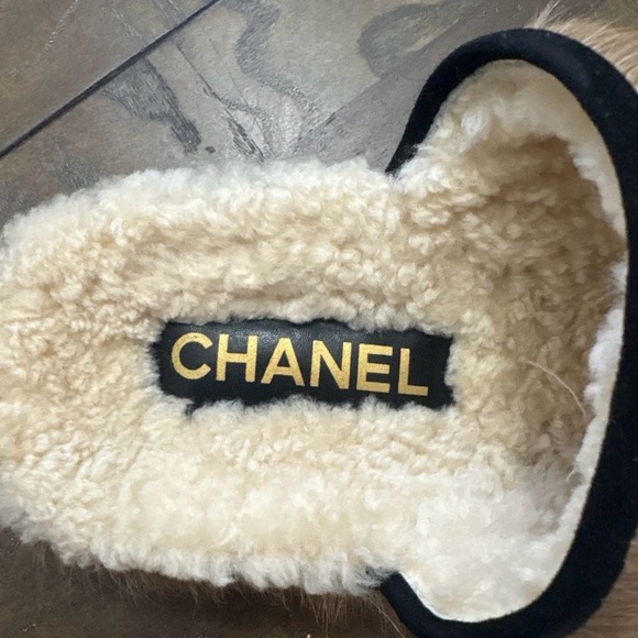 Tan Fur Slippers with Logo - Picture 4 of 8